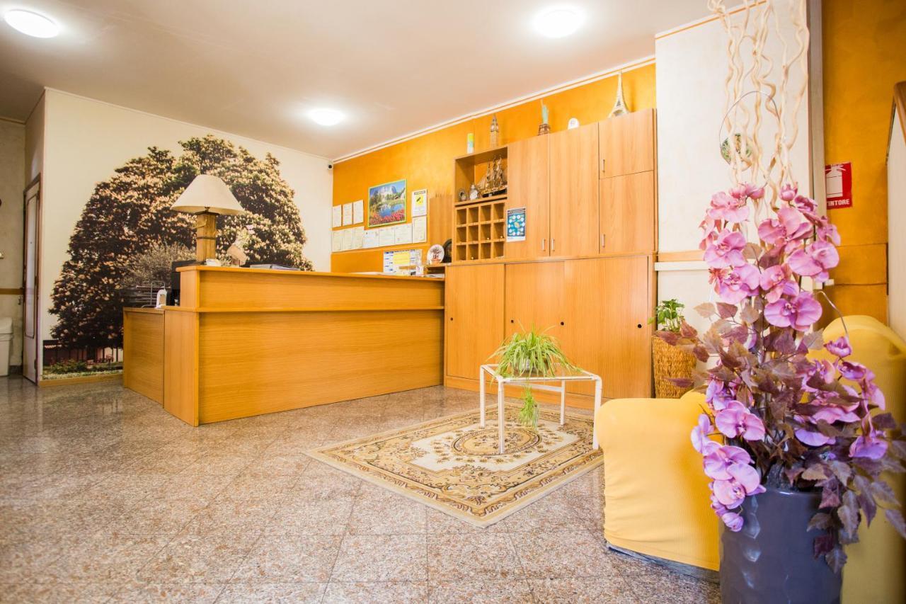 Il Castagno Hotel Orciano di Pesaro Exterior foto
