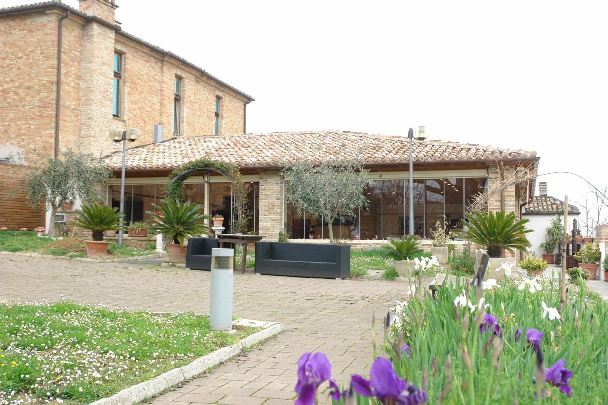 Il Castagno Hotel Orciano di Pesaro Exterior foto